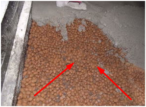 新房裝修我家的衛(wèi)生間卻是用垃圾填充的!我是不是被坑了?幫把關~